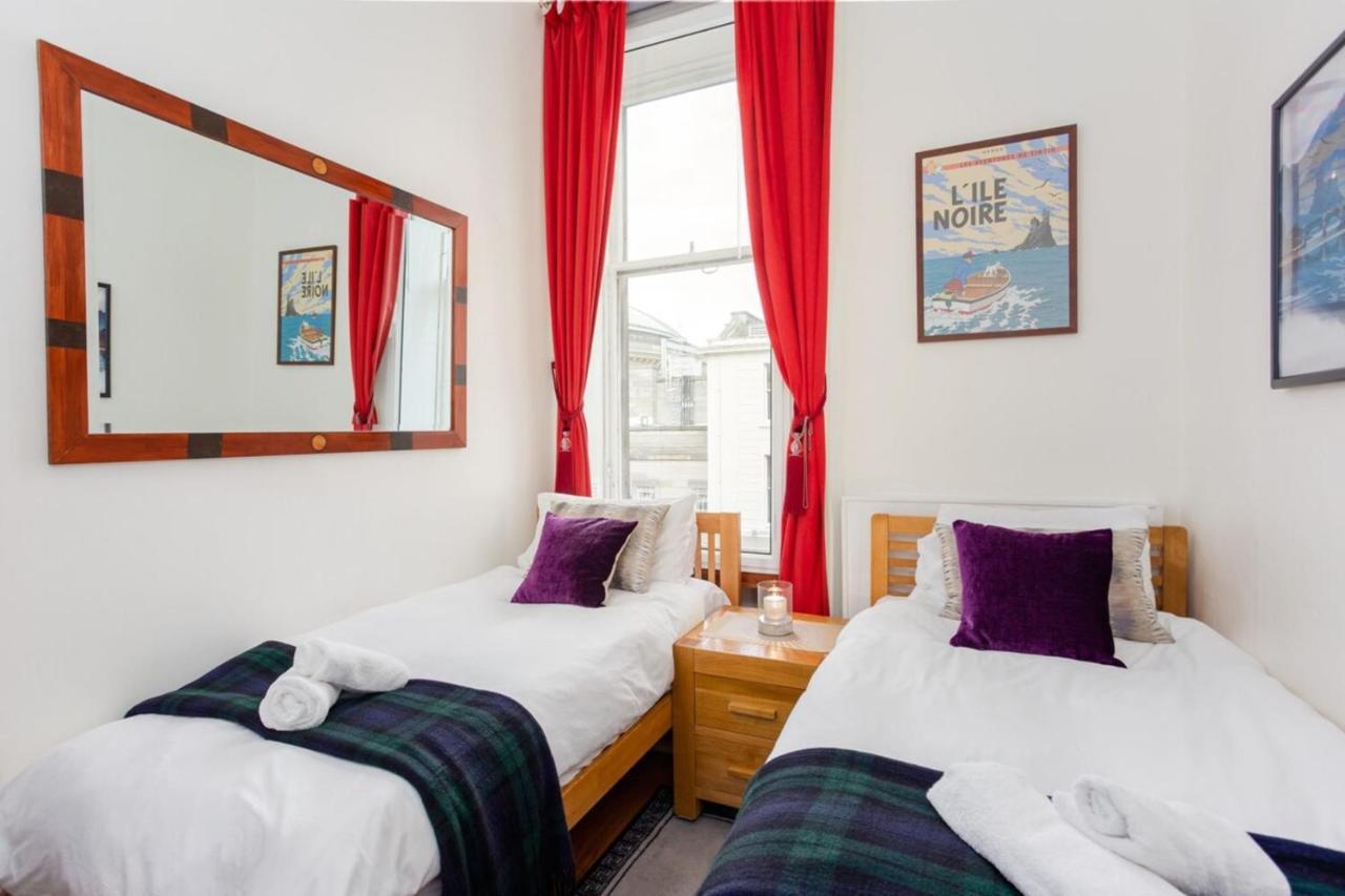 Cozy 2 Bedroom Apartment At Heart Of The Edinburgh Exterior foto