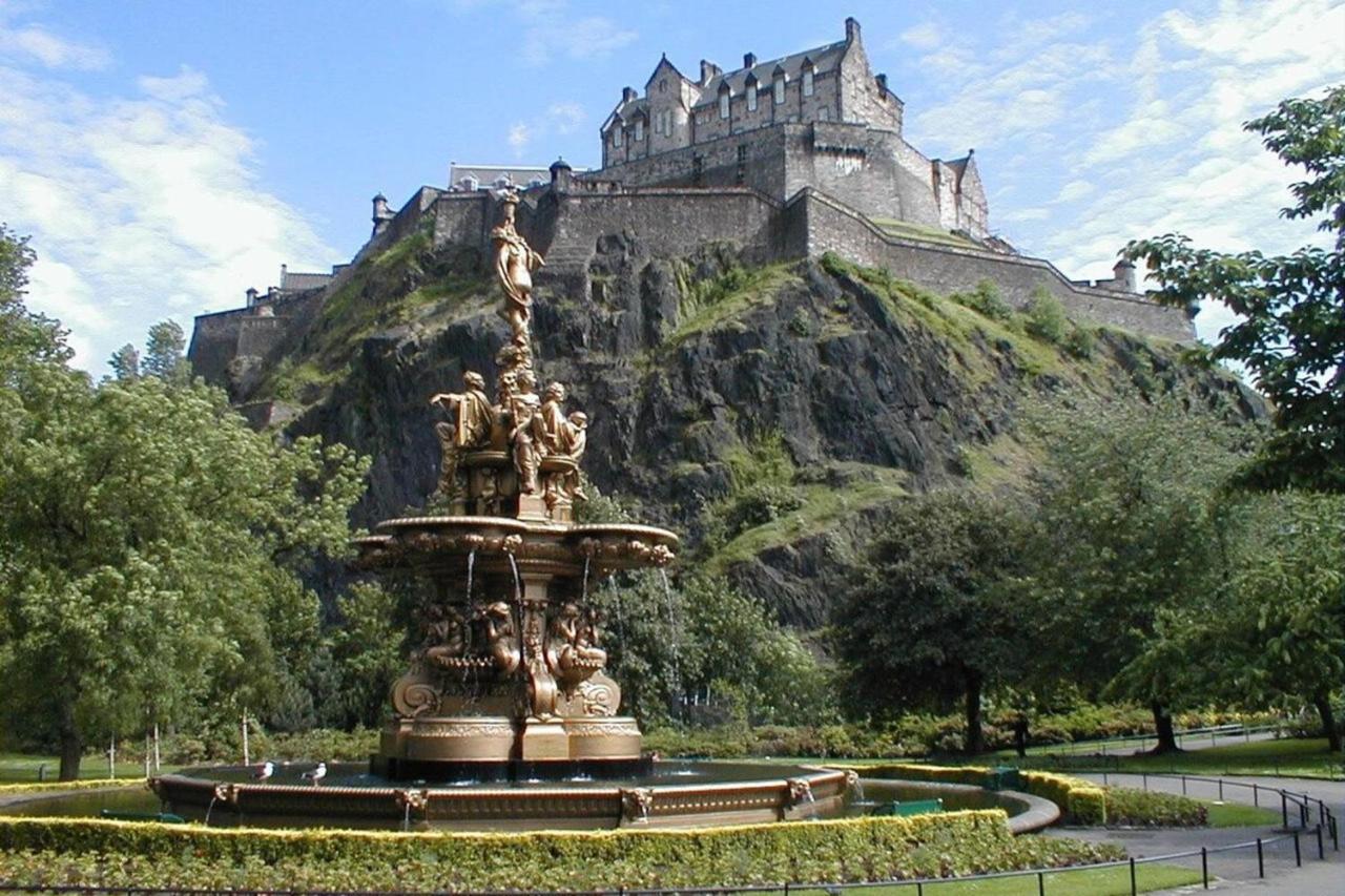 Cozy 2 Bedroom Apartment At Heart Of The Edinburgh Exterior foto