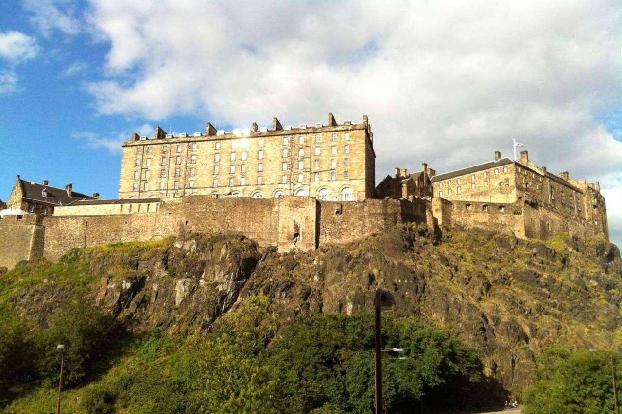 Cozy 2 Bedroom Apartment At Heart Of The Edinburgh Exterior foto